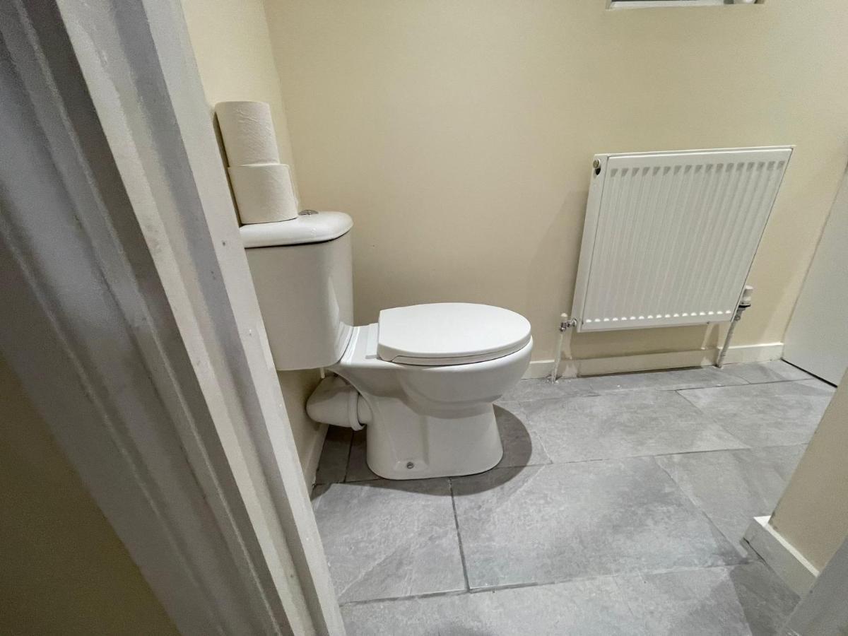 Big 3 Bedroom London House With 2 Bathroom Plumstead  Exterior foto